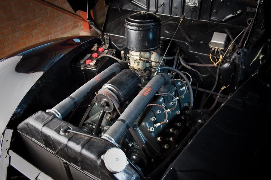  Ford DeLuxe Station Wagon 1939 года  (фото 7 из 26)